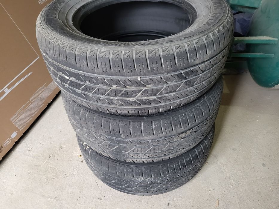 Балон 285/60/18 бу 4шт