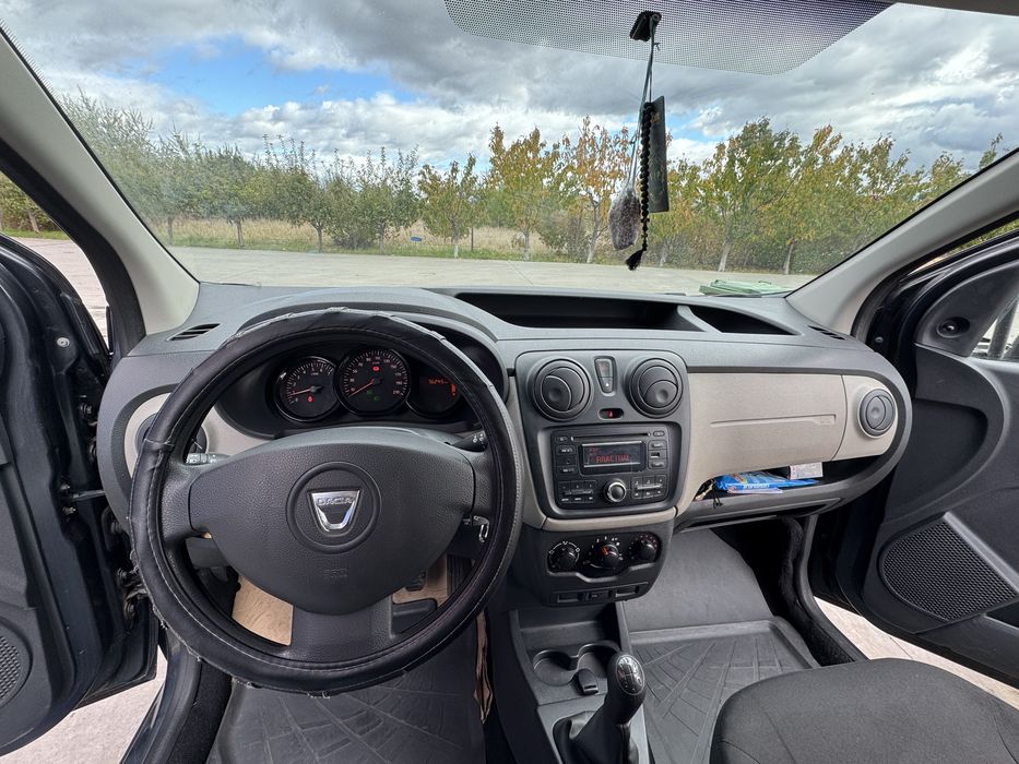 Autoutilitară Dacia Dokker