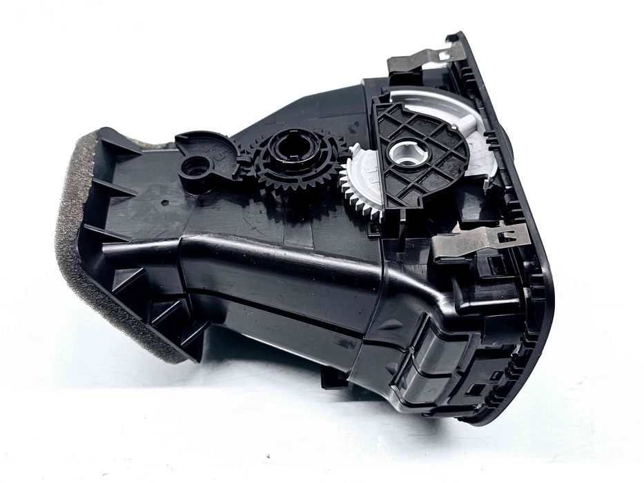 Grila aerisire stanga Volkswagen Golf 6 (5K1) [Fabr 2009-2013] 5K081