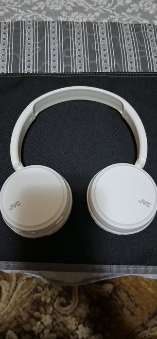Слушалки JVC  неразличи от нови