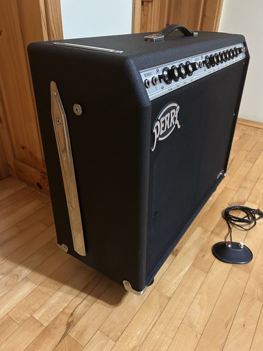 Кубе за китара PEARL 1200