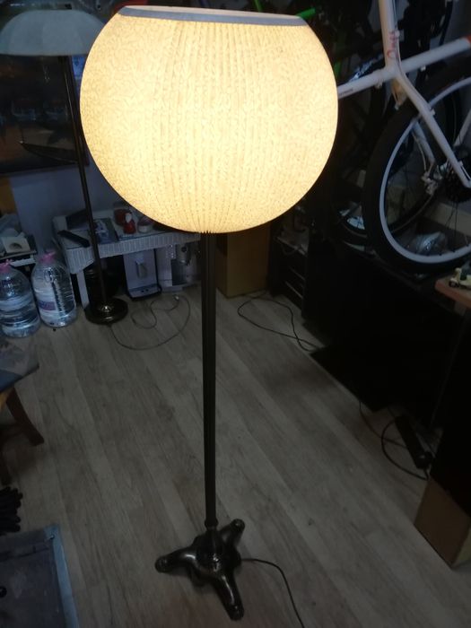 Продавам 2 месингови ретро лампи  от Дания