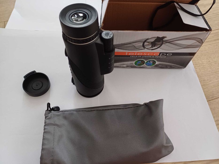 Aparat monocular de vedere nocturnă