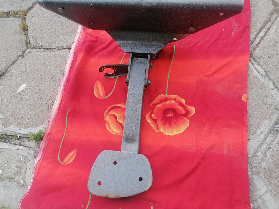 Теглич за Фиат пунто