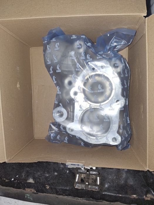 Коробка водяная камаз термостат