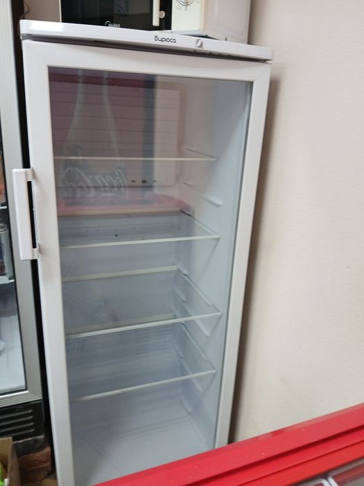 Холодильная витрина Бирюса