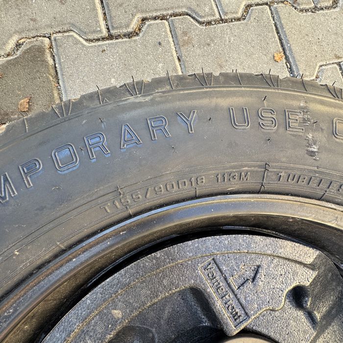Продавам оригинална Dunlop патерица и органайзер за W164