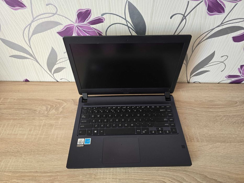 ASUS PRO P1440 (14") Full HD
