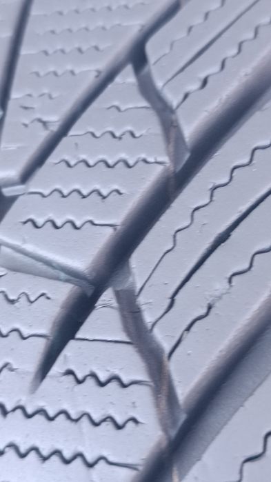 225/50/17 Kumho Дот 2024