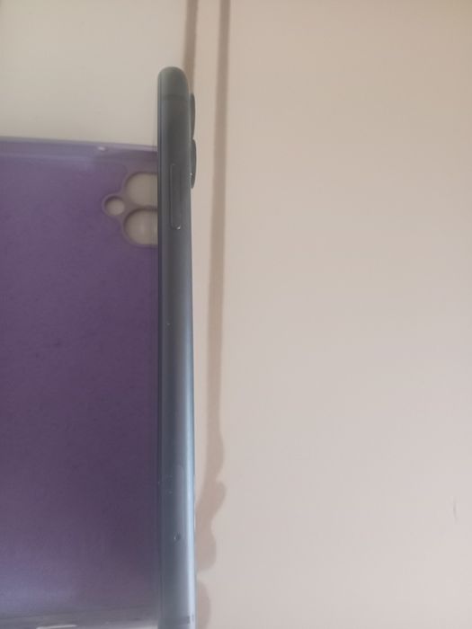 Iphone 11 baterie originala foarte bun apelați cu încredere