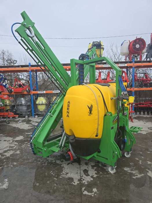 Masina / Instalație de erbicidat 1000l brate 15m