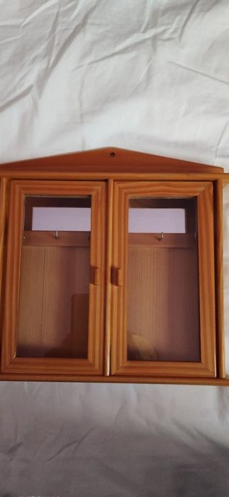 Suport chei din lemn