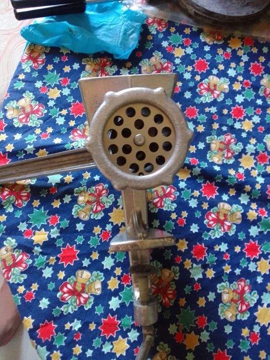 Продам мясорубку