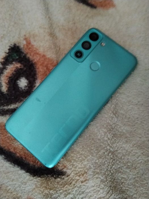 Телефон Techno pop 5 LTE