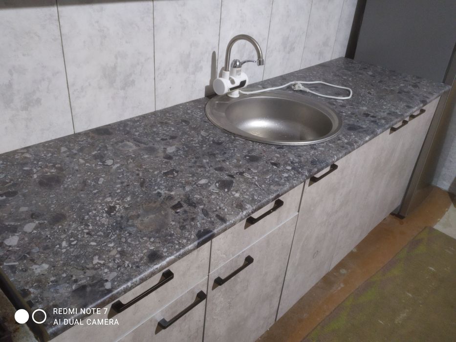 Продается кухонная мебель