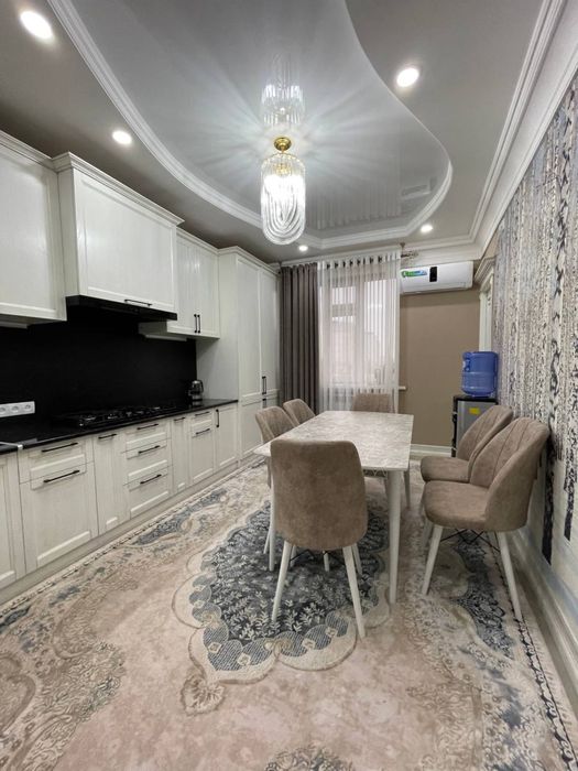 3 комнатная Квартира 110 кв.м в супер локации Узбум, 5 минут до сквера