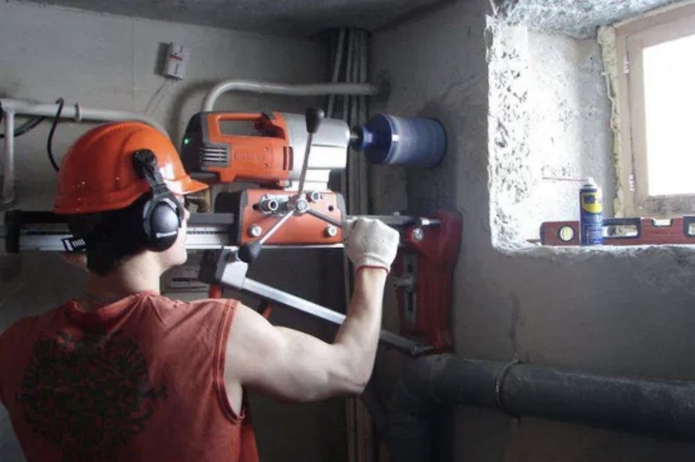 Сверление бетона и кирпича, отверстия под трубы, дверные проёмы