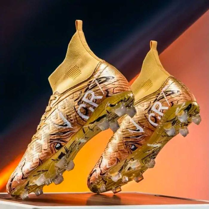 Бутони  Кристиано Роналдо Златни  Детски от 34 до 39 Ronaldo 7 CR7