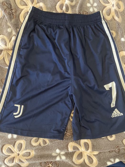 ЧИСТО НОВИ Оригинални Тениски / Екипи