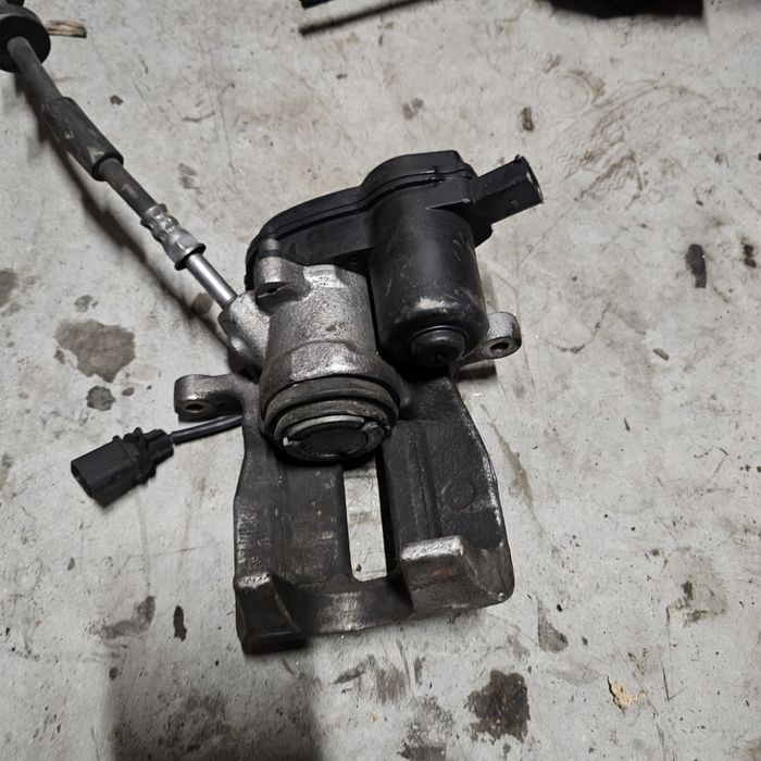 Апарати задни а8 а4 Q5 и други модели ауди