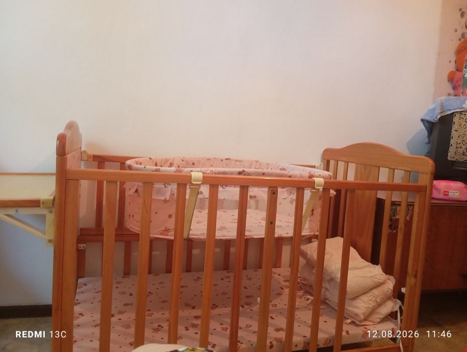 Продам манеж б у в хорошем состоянии