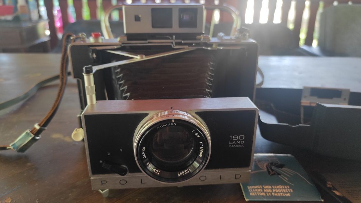 Thirty Bud Banzai Polaroid 190 land camera profesional Arad • OLX.ro