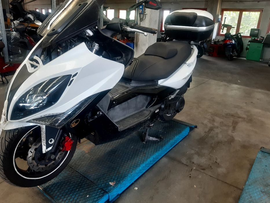 скутер кимко(kimco X-citing 300i,500i)-на части