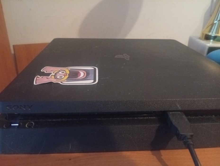 PlayStation 4 slim