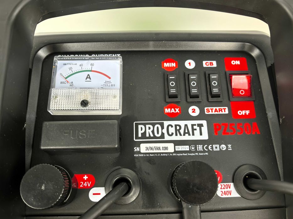 Robot pornire si incarcator auto Procraft 2500W