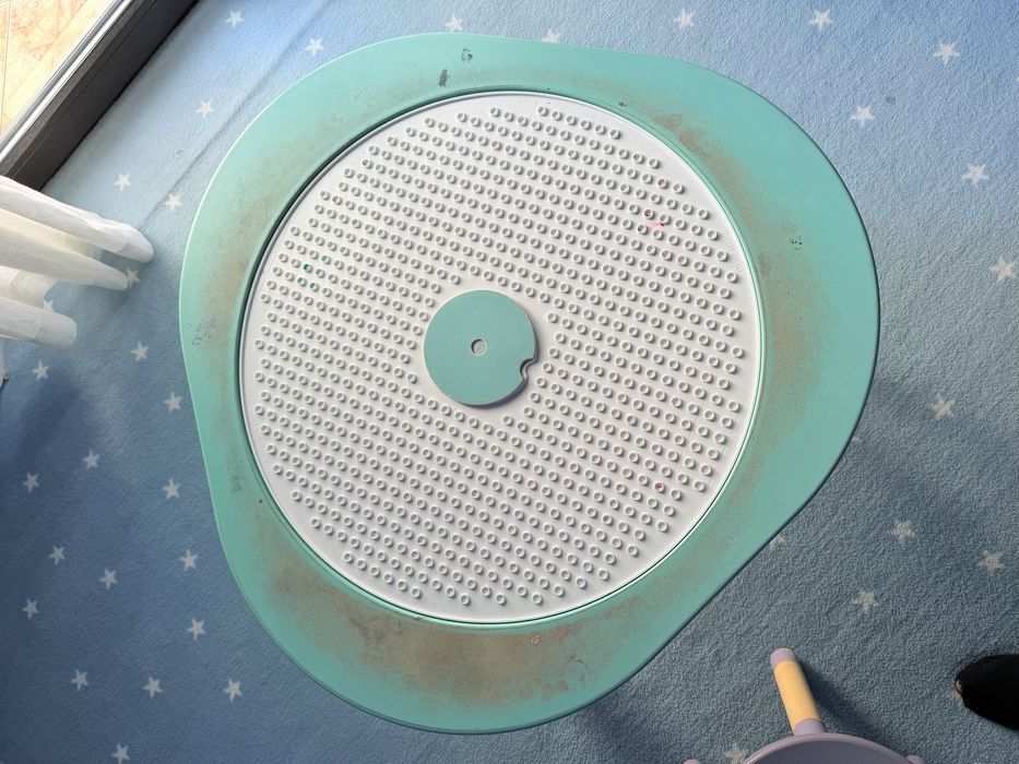 Masuta (de reconditionat) cu scaunele copii