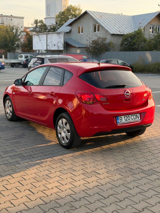 OPEL Astra 2012 — imagine 3