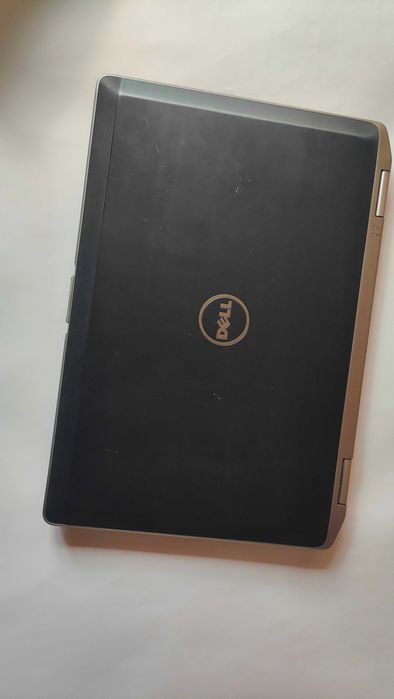 Лаптоп dell latitude e6420 i5/ HD+/ 8gb/ ssd
