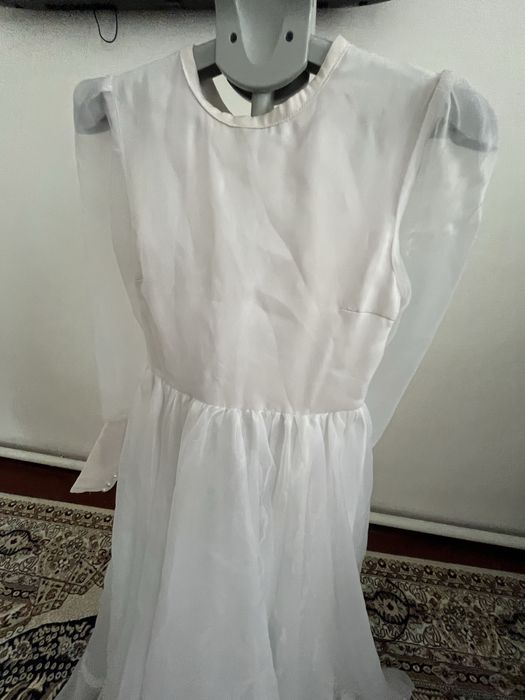 Продам женская платья