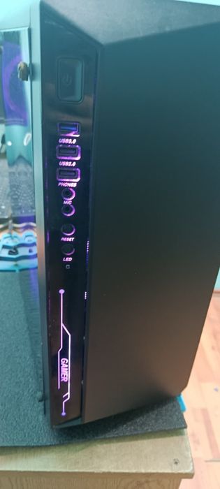 PC Gaming Intel i7, GTX 670 2GB, 8GB RAM, SSD+HDD, Carcasă RGB Sticlă