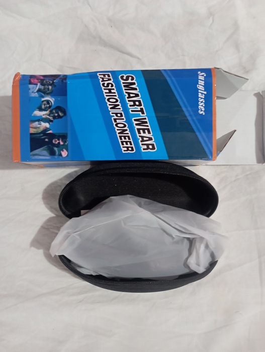 Ochelari cu Bluetooth