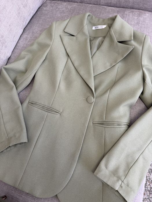 Пиджак и туфли нарядные