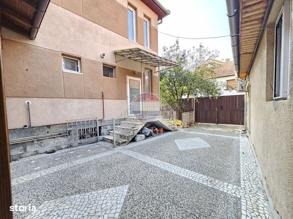 Casa de vanzare
