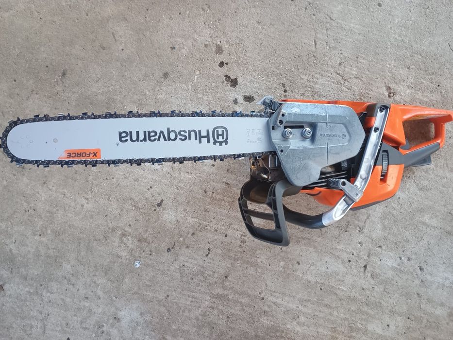 Drujba Husqvarna 564 xp . Pe injectie