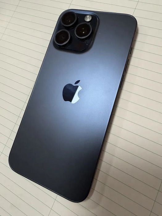 iPhone 15 Pro Max 512 GB