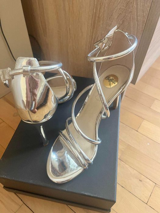 Сандали Buffalo 38 номер