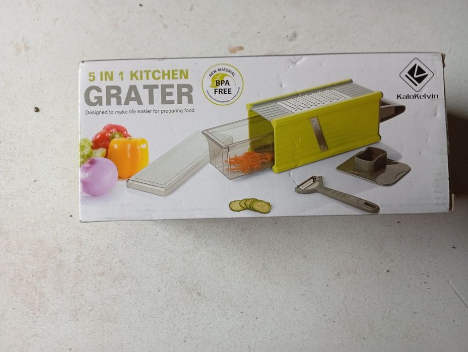 Răzătoare de bucătărie profesionala.Noua