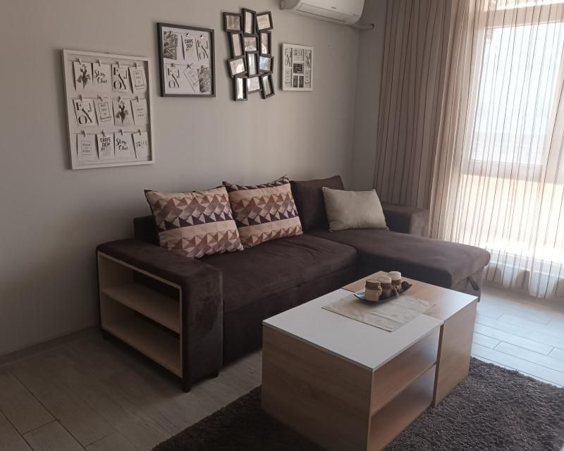 Дава се под наем Двустаен апартамент в Пловдив, Кършияка - 70 кв.м за 400 € - Снимка #2