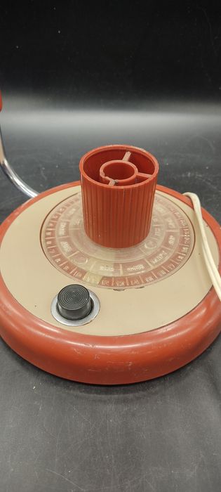 Лампа настольная с календарем