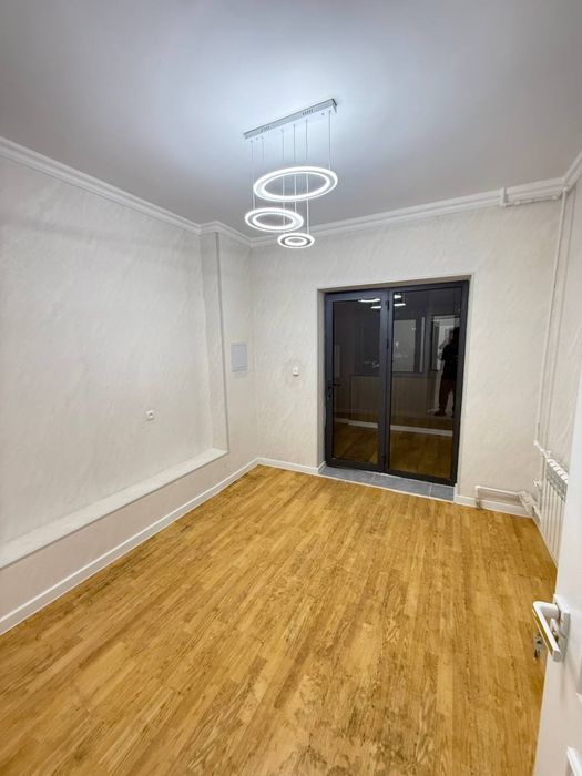 Продается Срочно Евро 4/2/9 квартира. Сергели 7. 96 квадрат. 2*6 балк.