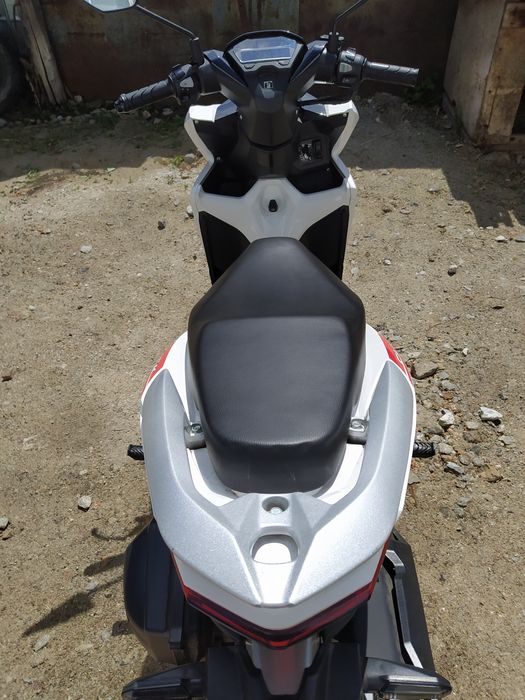 Продам скутер раптор