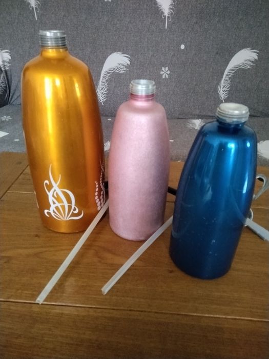 Продавам три броя стари метални сифони за газирана вода  за 10 €