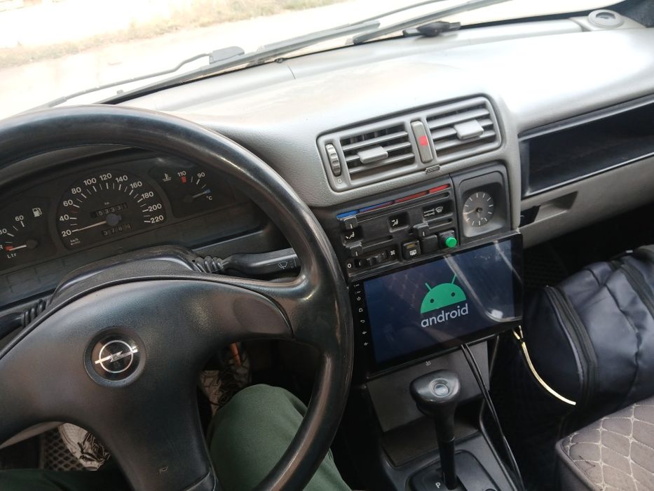 Opel Vectra  Автомат, Андроит