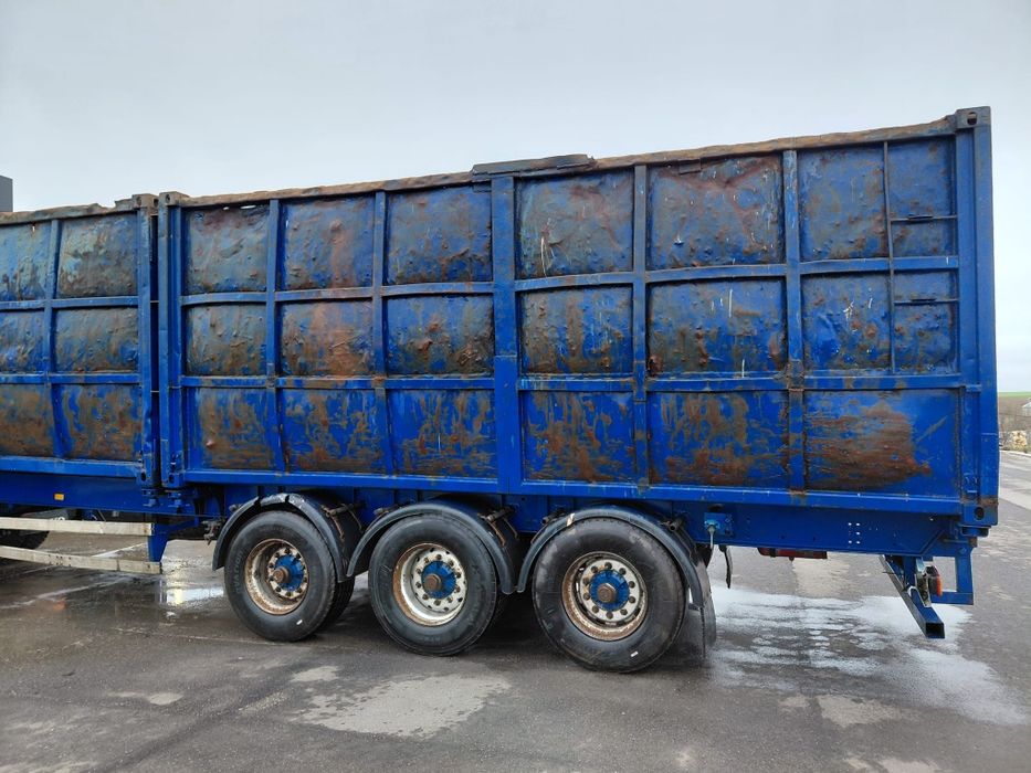 De vânzare semiremorca mega!