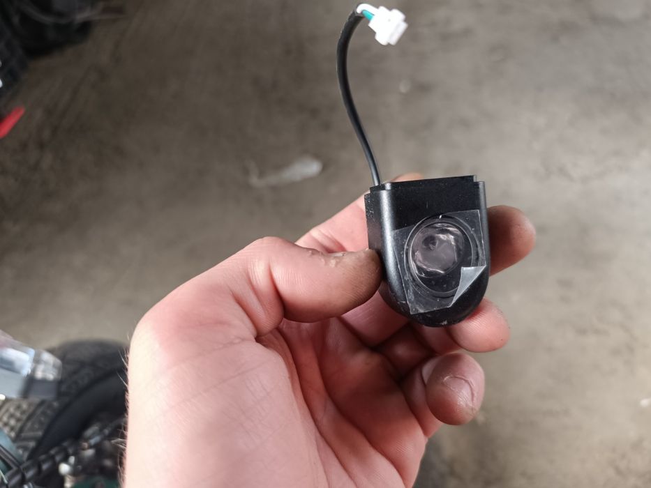 Vând piese trotineta