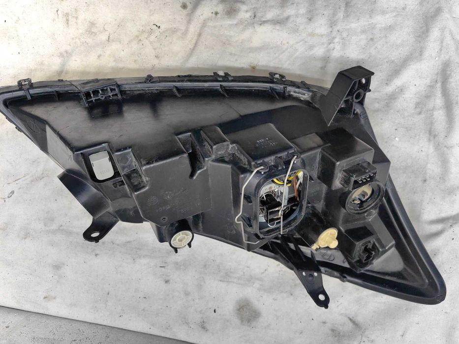 Фар Тойота Корола  Toyota Corolla 2001-2007